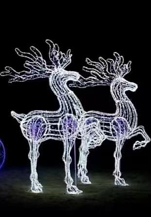 6' Prancing Deer