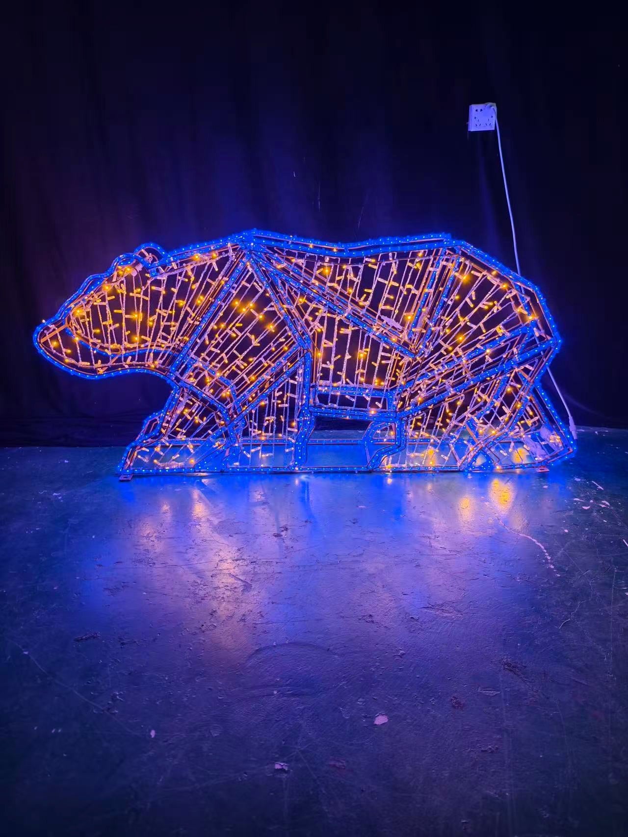 6' Polar Bear